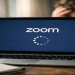 Zoom зависає під час запуску