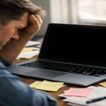 Що робити якщо ноутбук показує чорний екран